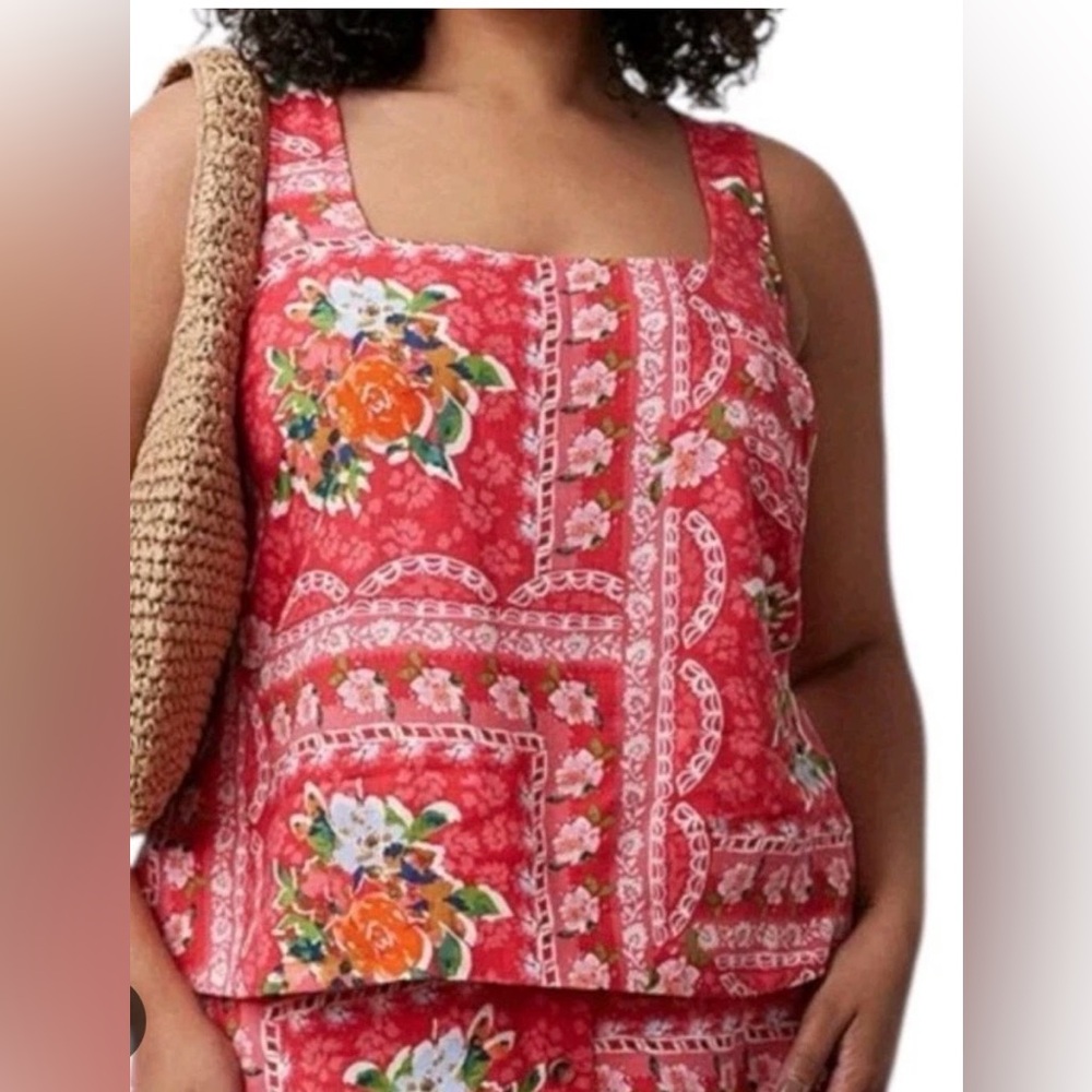 Women's LC Lauren Floral 
Conrad Hi-Low Squareneck Tank Top